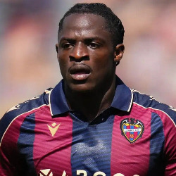 Arsenal śledzi poczynania Etty Eyonga - młody talent na celowniku