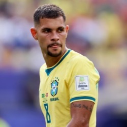 85 milionów funtów za Bruno Guimaraesa. Transfer na ostatniej prostej