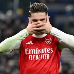 Arsenal triumfuje na Stamford Bridge: Zwycięstwo 3-2 nad Chelsea