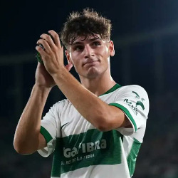 Arsenal rozważa wzmocnienie środka pola - Rodrigo Mendoza na celowniku