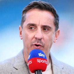 Neville: Tylko Liverpool może powstrzymać Arsenal przed mistrzostwem