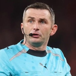 Michael Oliver poprowadzi derby północnego Londynu