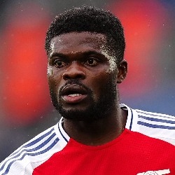 Thomas Partey oskarżony o gwałt: szczegóły sprawy