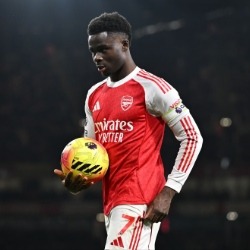 Saka: W poszukiwaniu utraconego rytmu. Co dzieje się z liderem Arsenalu?