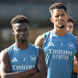 Arsenal pewny przedłużenia kontraktów Saki i Saliby