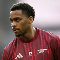 Arsenal pod presją: Timber apeluje o pozytywną reakcję