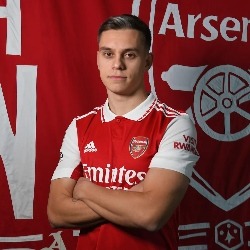 Arsenal rozważa sprzedaż Trossarda