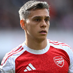 Trossard zachwycony życiem w Arsenalu