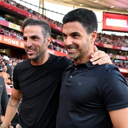 Arsenal pokonuje Como w serii rzutów karnych