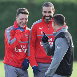 Pires: Arsenal musi zatrzymać Sancheza i Özila