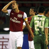 Rażąca nieskuteczność i słaba gra Arsenalu: 1-1 z Hangzhou