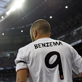 Goal.com: Arsenal chce Benzemę