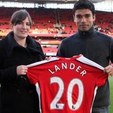 Arsenal Ladies podpisują kontrakt z Helen Lander