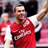 Wysoka wygrana Arsenalu z Koeln, dwa gole Podolskiego